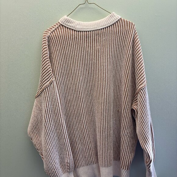 AERIE OVERSIZED KNIT SWEATHER - Picture 2 of 3